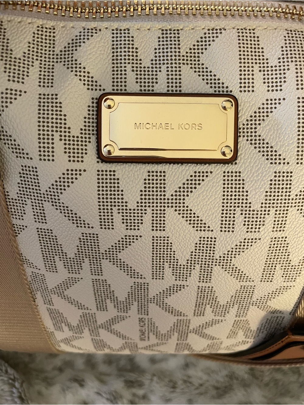 NWT! Michael Kors Jet Set Travel Cream and Tan MK Logo Double Pocket Duffel/Tote - Picture 6 of 11